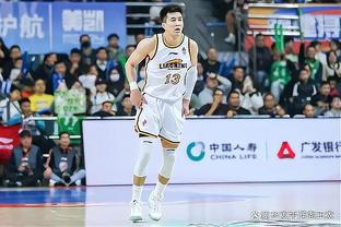 拉塞尔湖人生涯命中361记三分 超越奥多姆升至队史第15位！